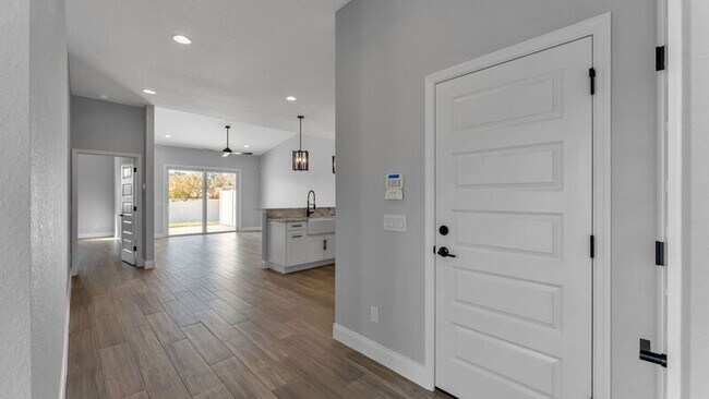 Building Photo - 1170 Windjammer Dr