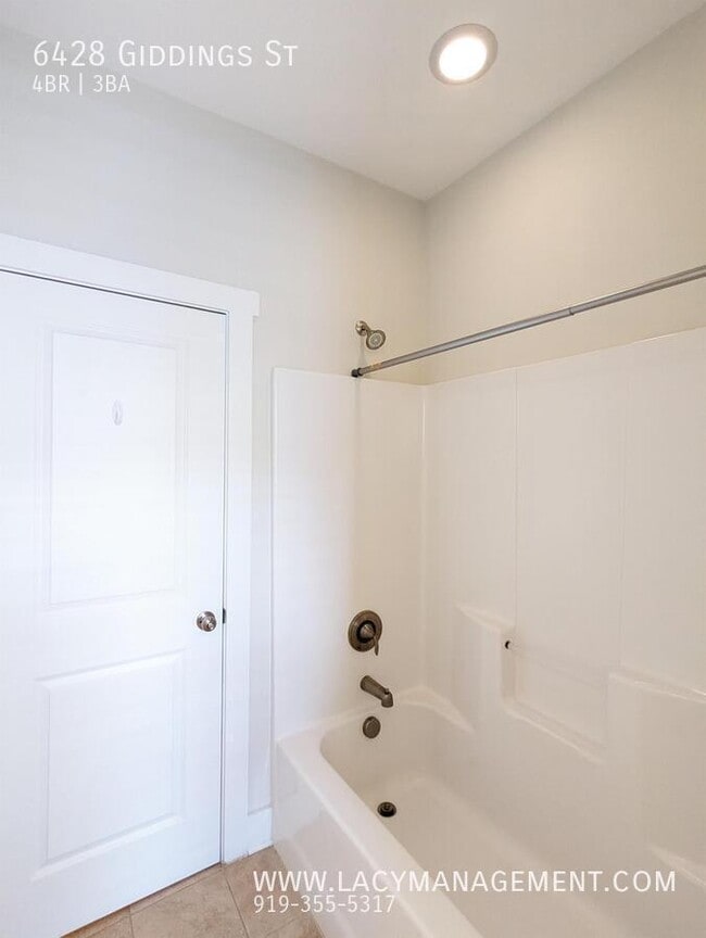 Building Photo - 6428 Giddings St