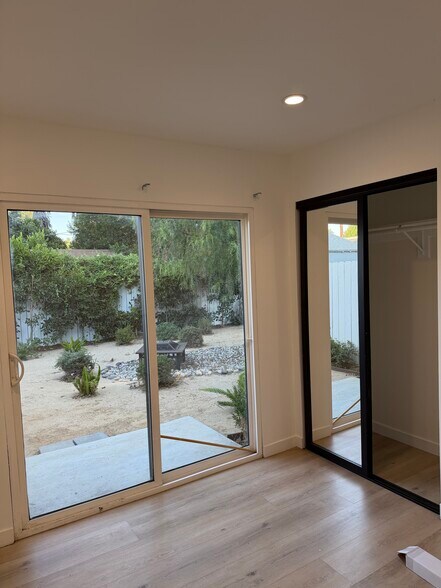 Building Photo - 7449 1/2 Variel Ave