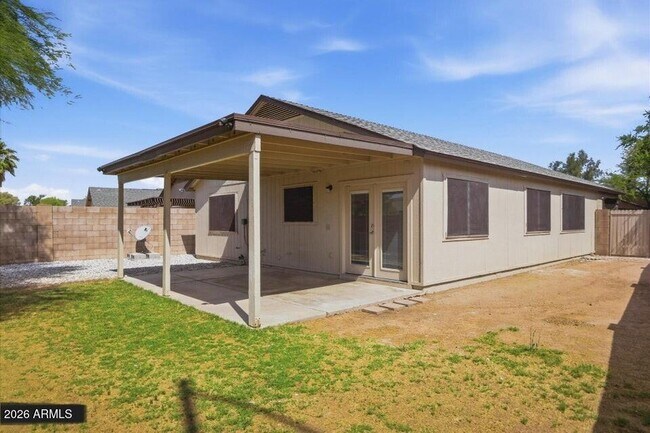 Building Photo - 2901 W Irma Ln