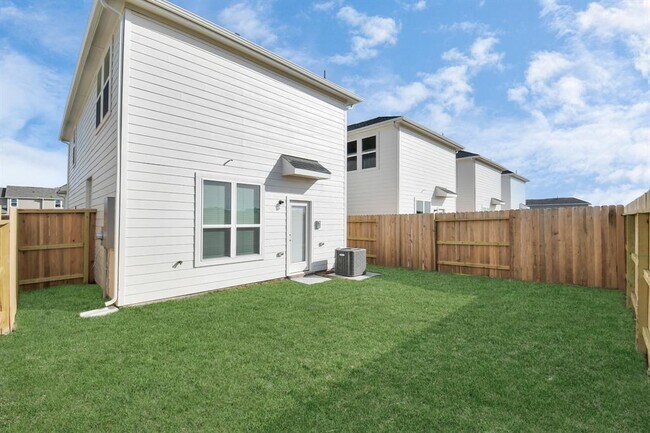Building Photo - 1534 Revolution Way