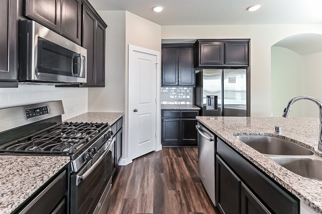 Building Photo - 12319 Summerbrook Dr