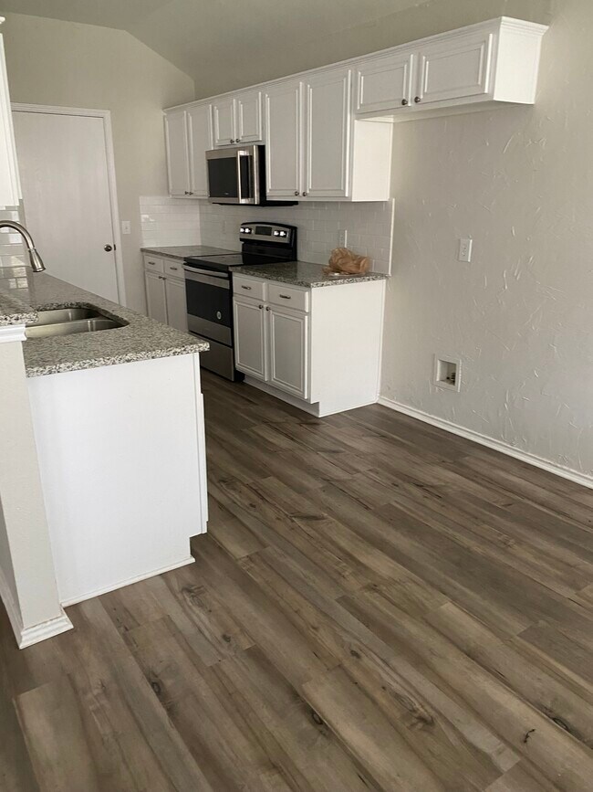 Building Photo - 510 Clairmont St