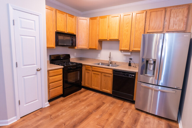 Kitchen-2 - 11710 Mezzanine Dr