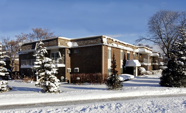 Building Photo - Millcreek Condominium