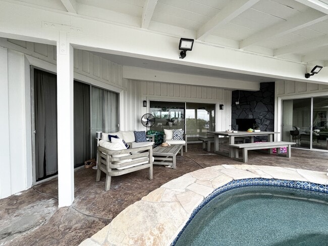 Building Photo - 4067 Cody Rd