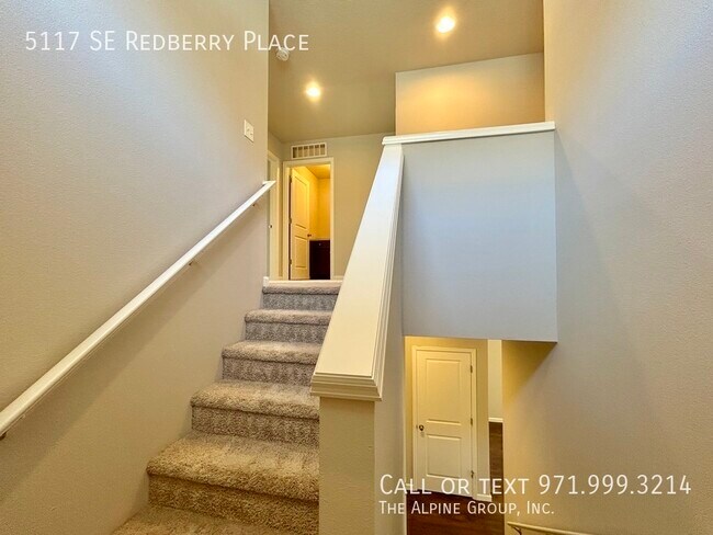 Building Photo - 5117 SE Redberry Pl