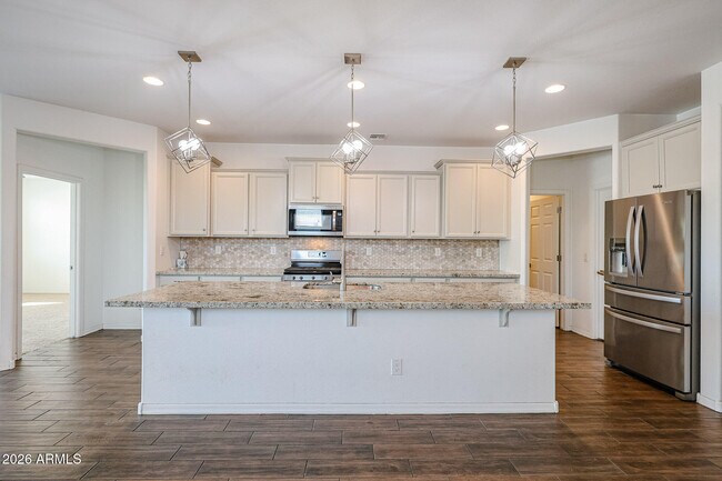 Building Photo - 2306 E Branham Ln