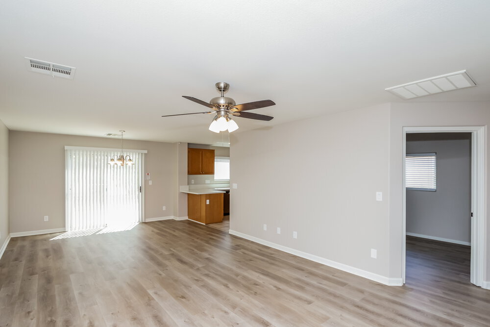 Building Photo - 9522 Green Spruce St