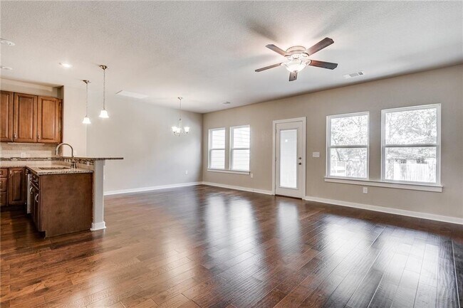 Building Photo - 3300 Elija St
