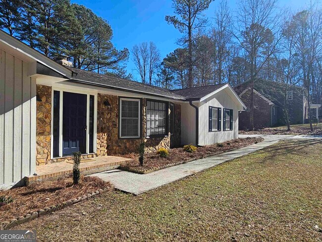 Building Photo - 683 Ginger Cake Rd
