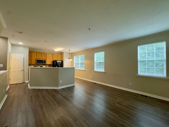 Building Photo - Charming 3BD/2BA/2 Half Bath Townhome with Garage in Havre de Grace, MD!