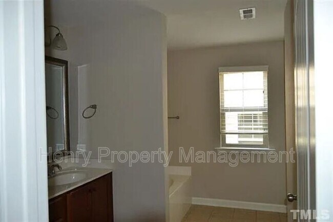 Building Photo - 856 Bay Bouquet Ln