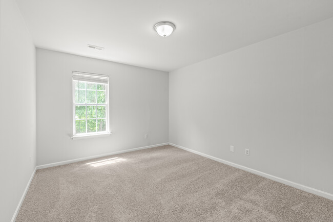 Building Photo - 8818 Sharonbrook Dr