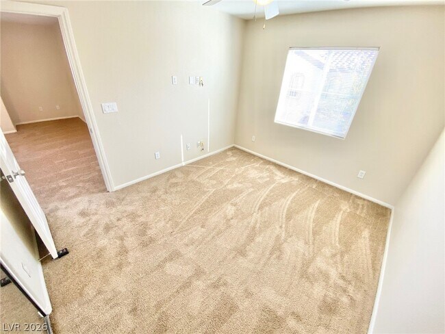 Building Photo - 8569 Rhamus Ct