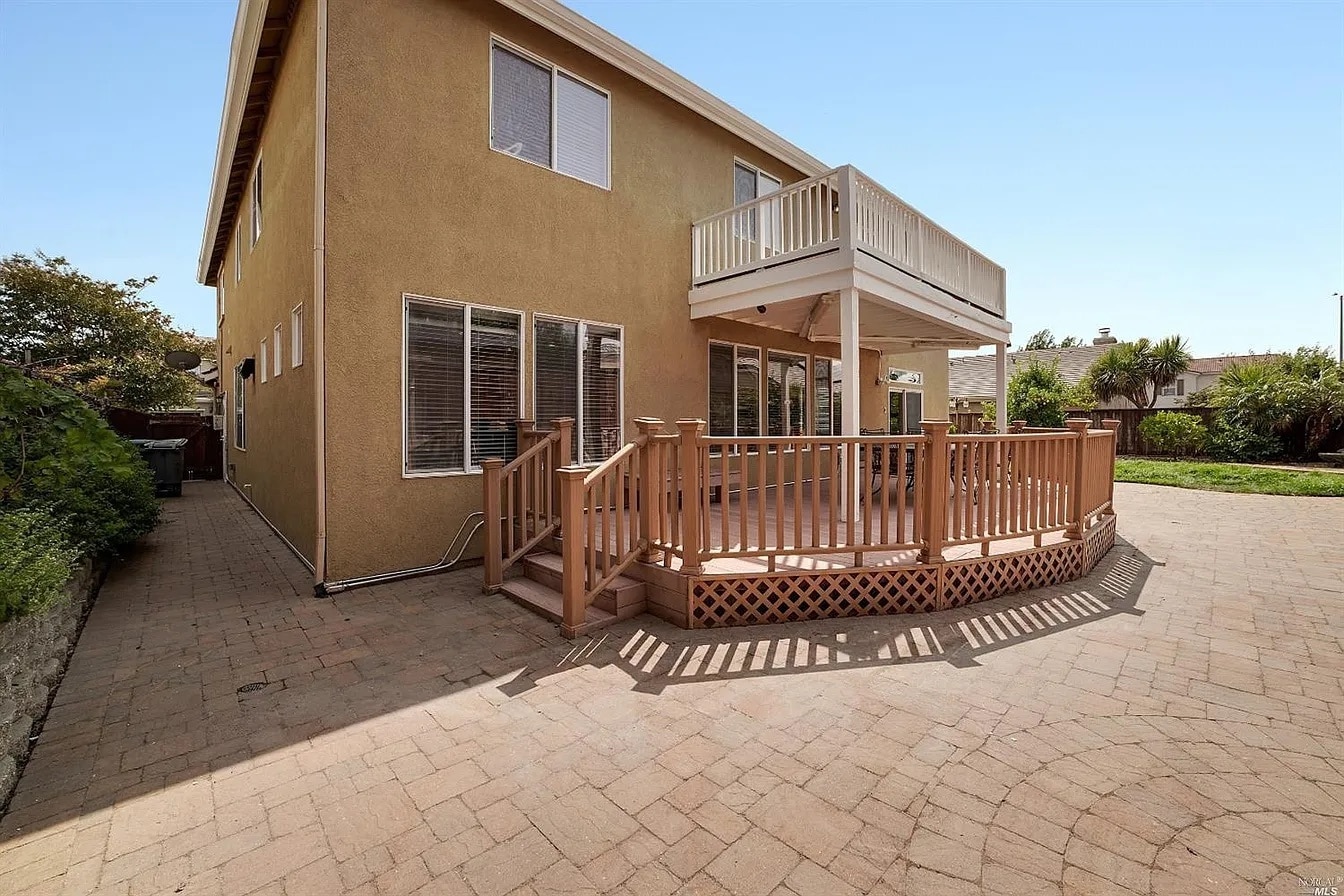 Building Photo - 332 Ring Neck St