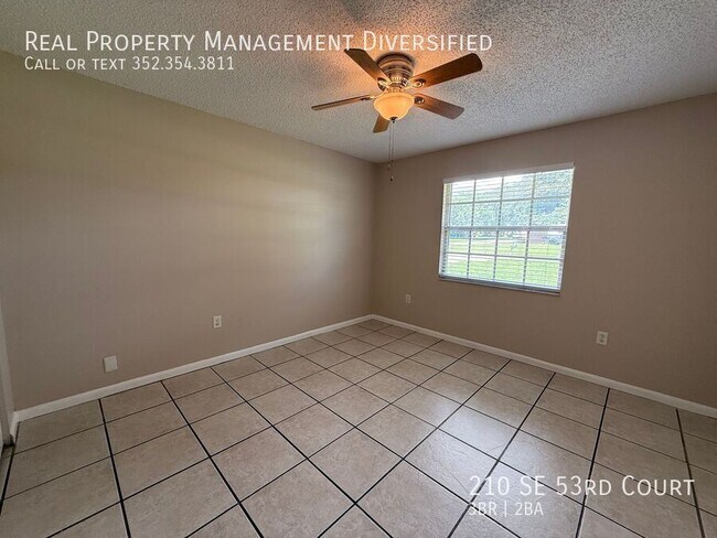 Building Photo - 210 SE 53rd Ct