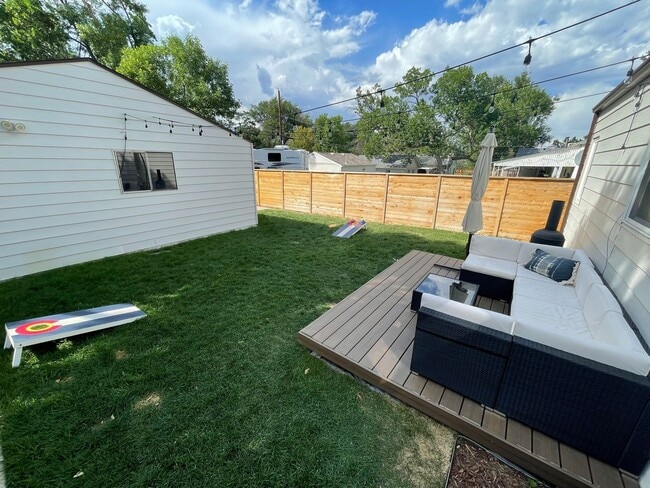 Building Photo - Updated 3BD, 2BA Englewood Home with Back Yard and Garage