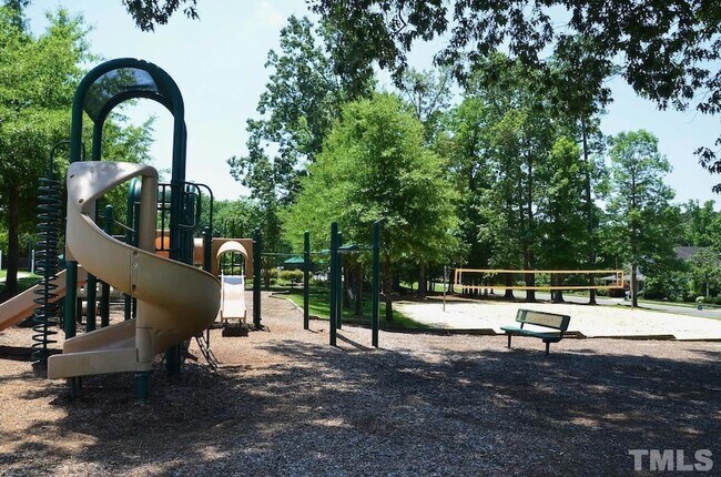 Building Photo - 1045 Philpott Dr