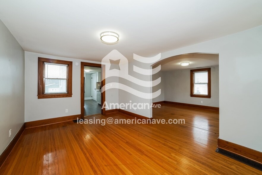 Building Photo - 306 Eldridge St