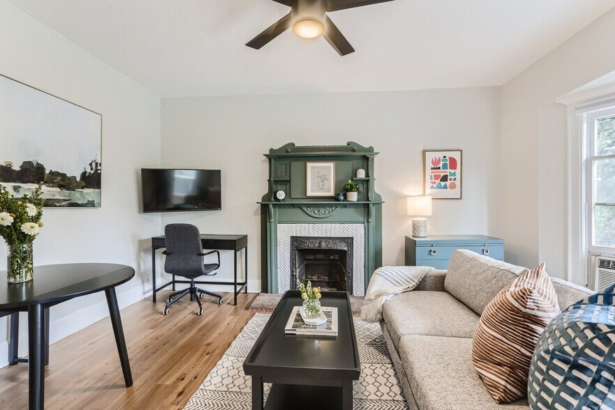 Building Photo - 1073 N Downing St