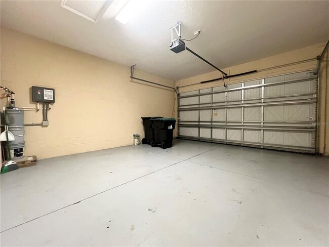 Building Photo - 8213 Prestbury Dr