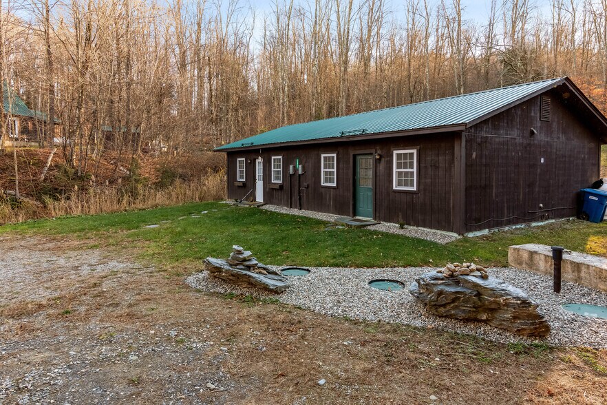 Building Photo - 293 Craig Ln