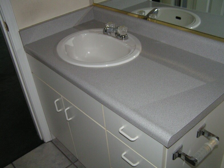 Building Photo - 2708 Wilson Ave