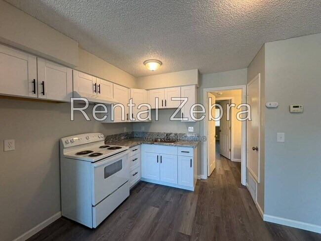 Building Photo - 1207 Kelso St