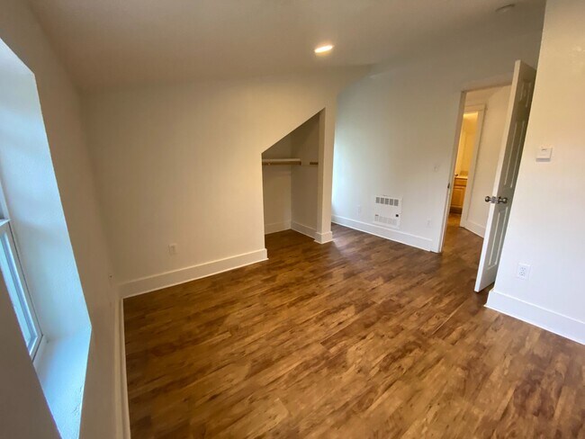 Building Photo - 1140 Euclid Ave