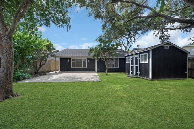 Building Photo - 23939 Griffin House Ln