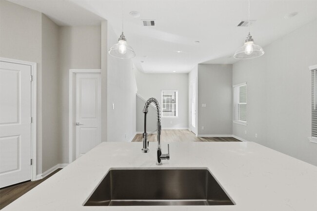 Building Photo - 9912 A Clark Rd