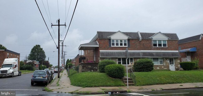 Building Photo - 2170 Strahle St
