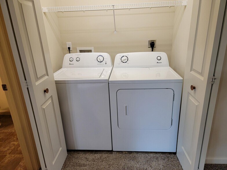 Building Photo - 30 Christy Ct