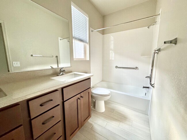 Building Photo - 3BR/2BA/2CG, 1570 sq.ft. rental built in 2022 in Sierra Vista, AZ