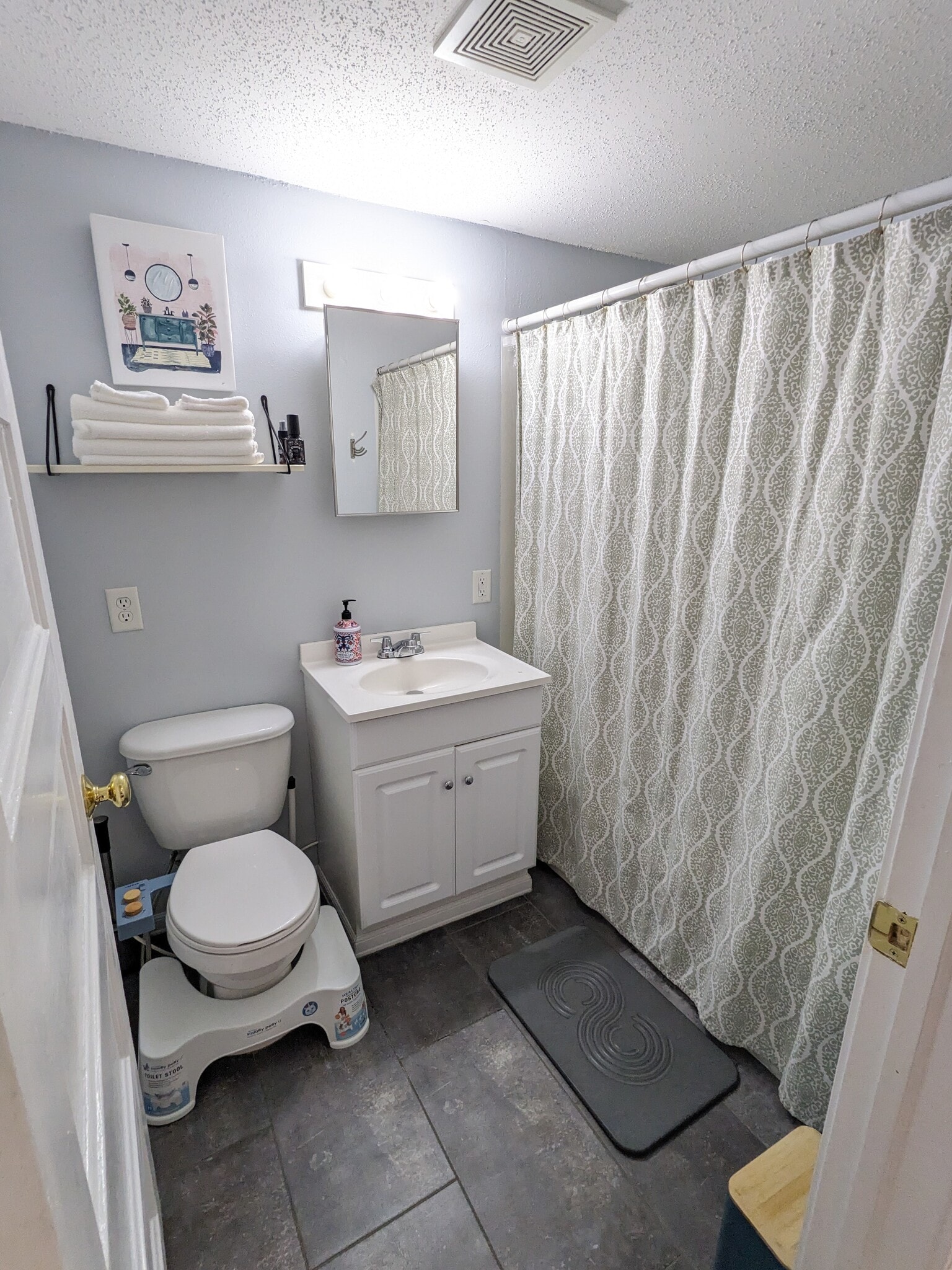 Building Photo - 3623 Lyndale Ave S