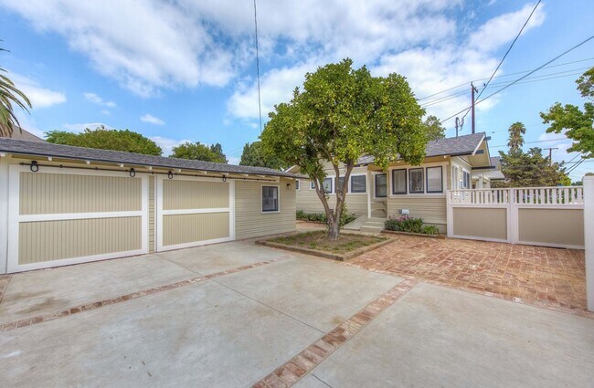 Building Photo - 306 N Shaffer St