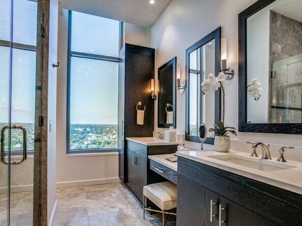 Building Photo - 4242 Broadway-919.2