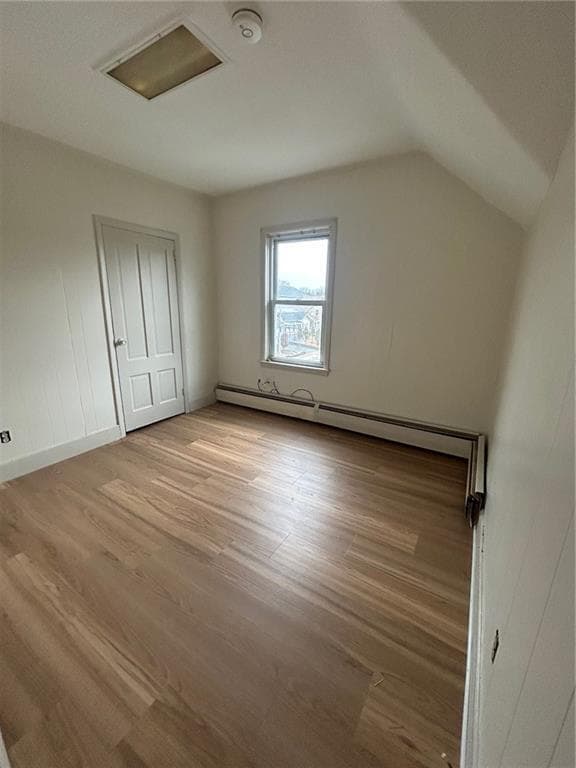 Building Photo - 22 Heaton St