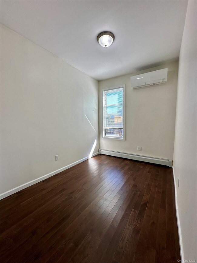 Building Photo - 31-17 81st St