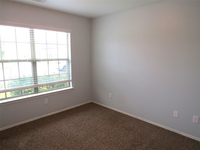 Building Photo - 9506 Paloma Creek Dr