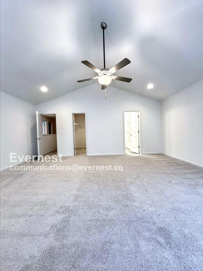 Building Photo - 3621 Quail Dr