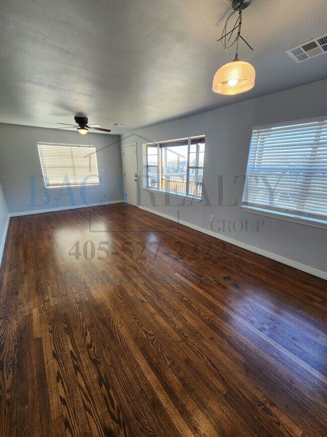 Building Photo - 3Br 2Ba house in Purcell!!