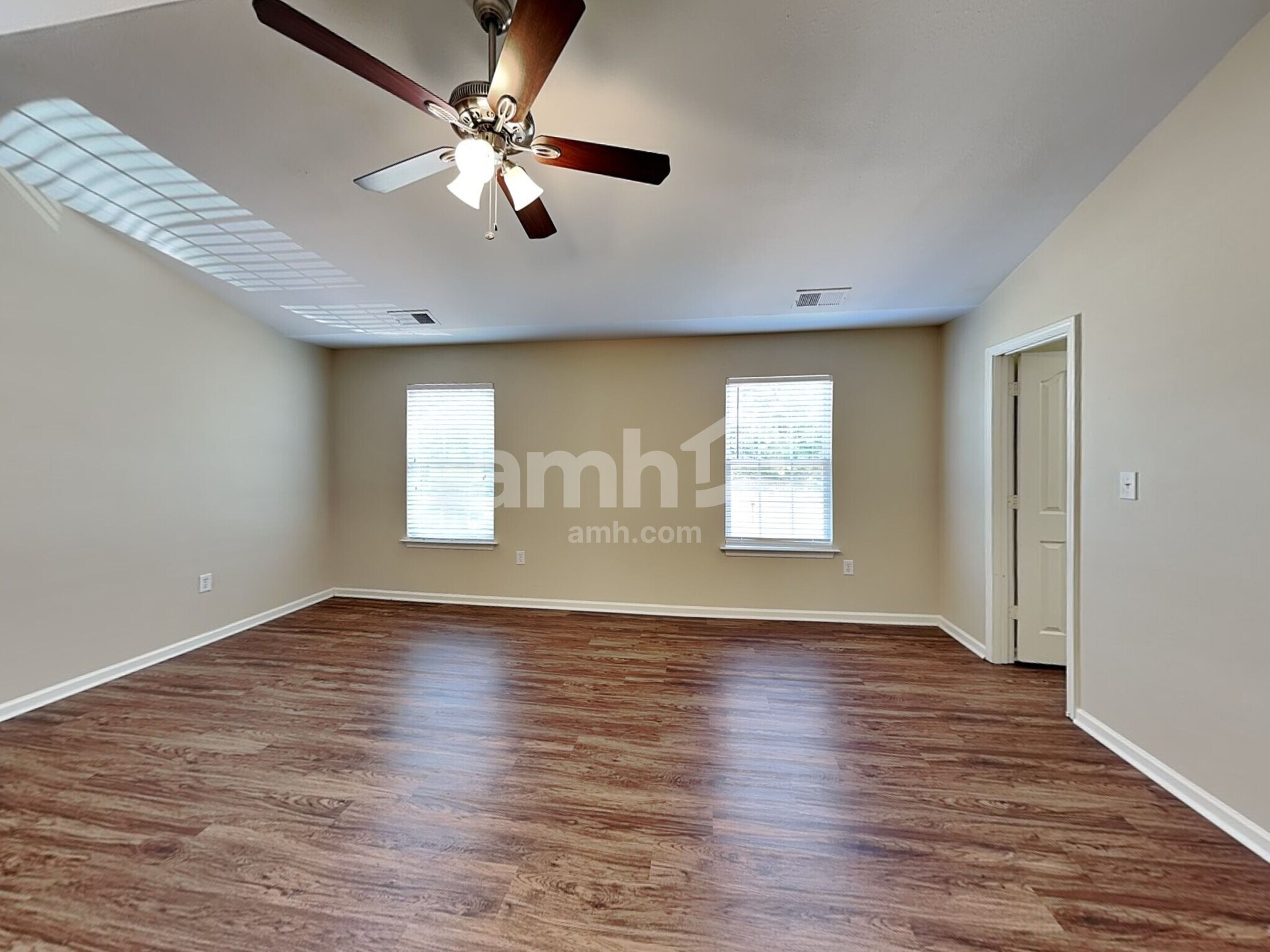Building Photo - 10325 Turkey Point Dr