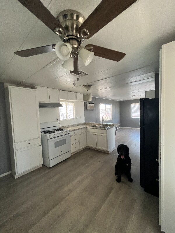 Building Photo - 9501 E Broadway Rd