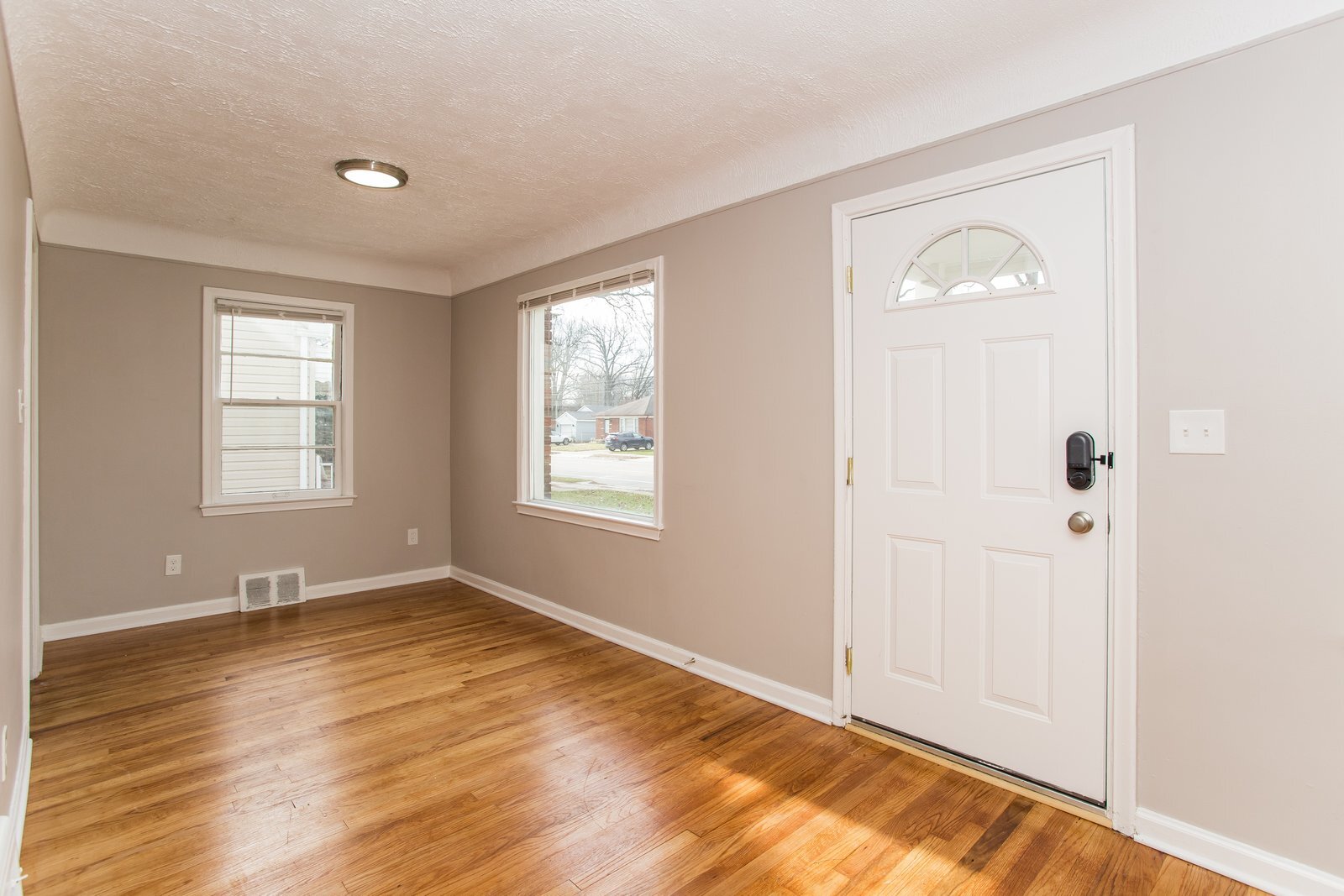 Building Photo - 505 S Campbell Rd