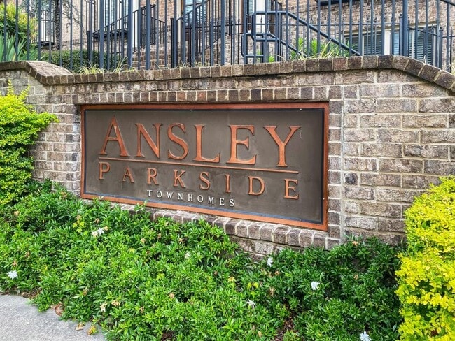 Building Photo - 598 Ansley Cir NE