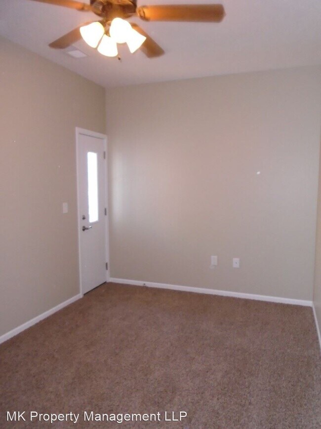 Building Photo - 2 br, 1 bath House - 1109 Moro B