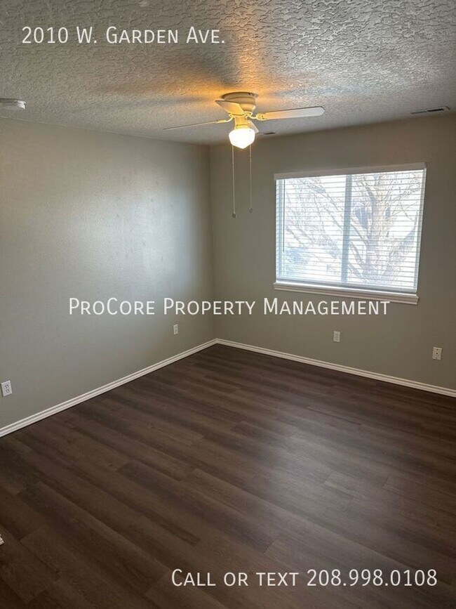 Building Photo - $2195/Month: Spacious 4-Bed, 2.5-Bath Home with 3-Car Garage on Expansive Lot