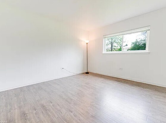 Building Photo - 7413 Brookdale Dr